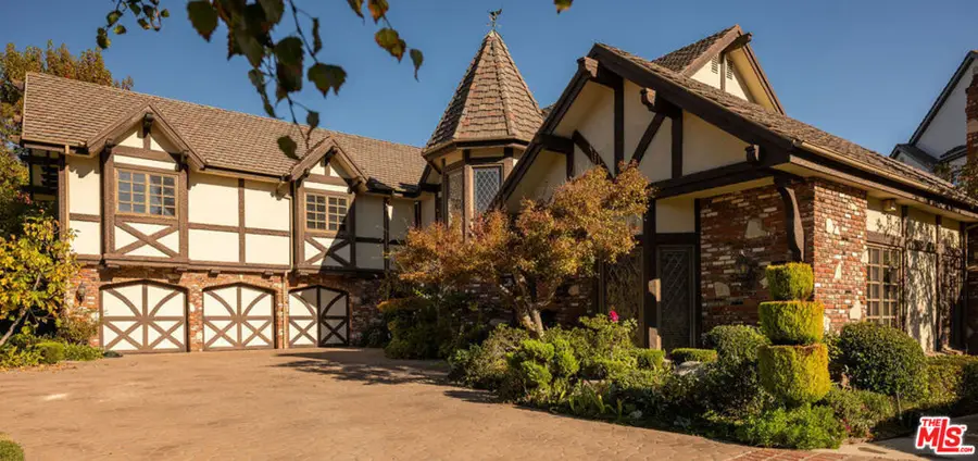 4456 Vanceboro Court, Woodland Hills, CA 91364 - Image #3