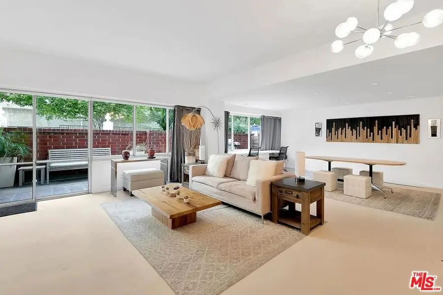 7135 Hollywood Boulevard #103, Los Angeles, CA 90046 - Image #2