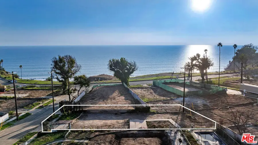 321 Lombard Avenue, Pacific Palisades, CA 90272 - Image #2