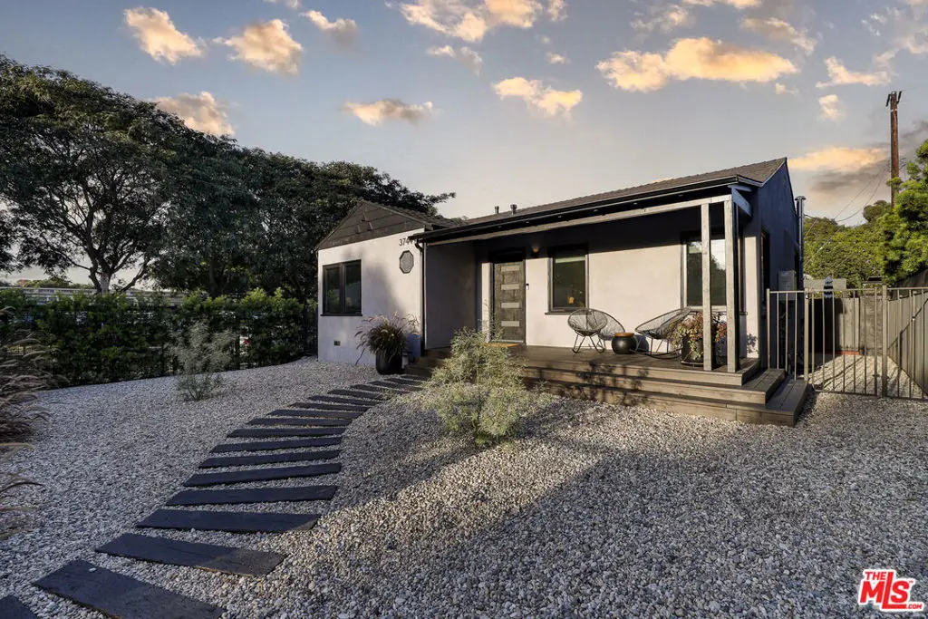 3744 Redwood Avenue, Los Angeles, CA 90066 - Image #1