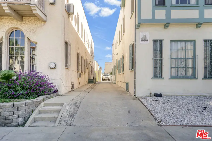 346 N Spaulding Avenue, Los Angeles, CA 90036 - Image #2