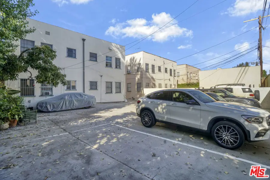 346 N Spaulding Avenue, Los Angeles, CA 90036 - Image #3