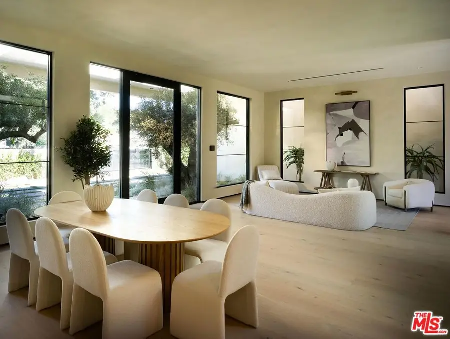 23340 Collins Street, Woodland Hills, CA 91367 - Image #3