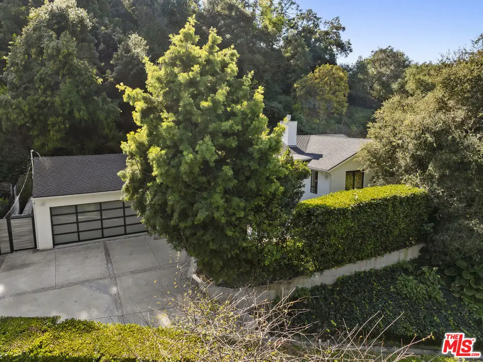 9782 Oak Pass Road, Beverly Hills, CA 90210 - Image #1