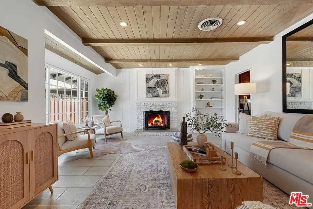 5350 Fallbrook Avenue, Woodland Hills, CA 91367 - Image #1