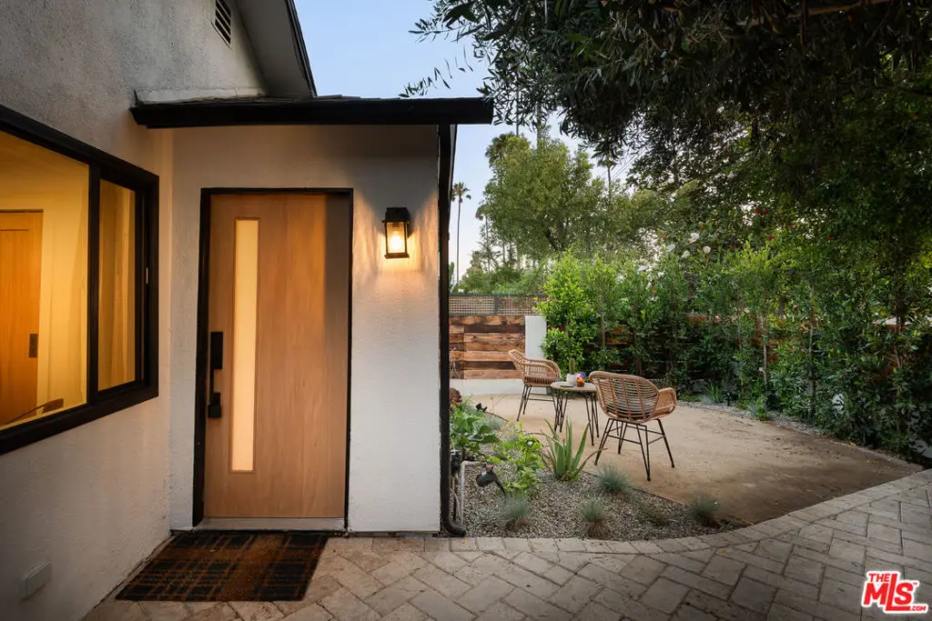 1506 N Benton Way, Los Angeles, CA 90026 - Image #1