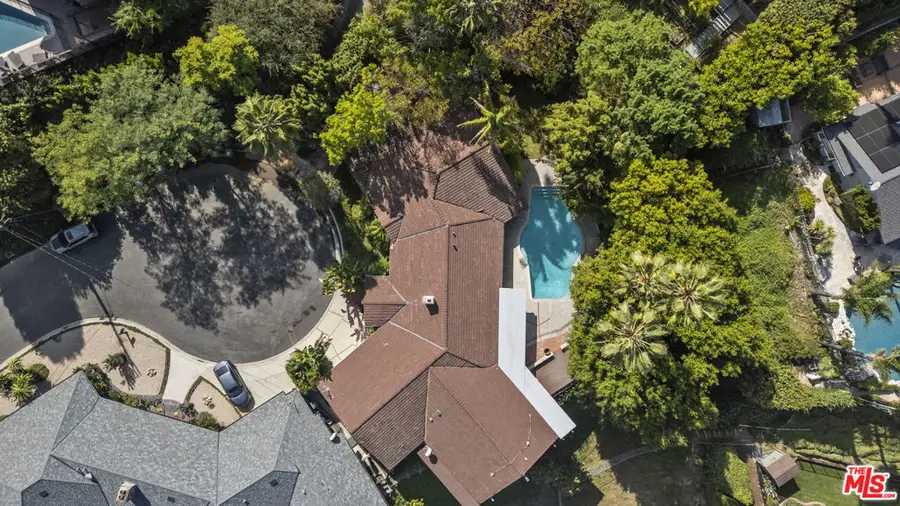 3533 Willowcrest Avenue, Studio City, CA 91604 - Image #2