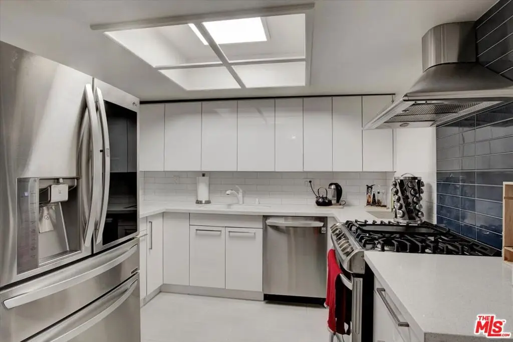 108 W Maple Street #27, Glendale, CA 91204 - Image #1