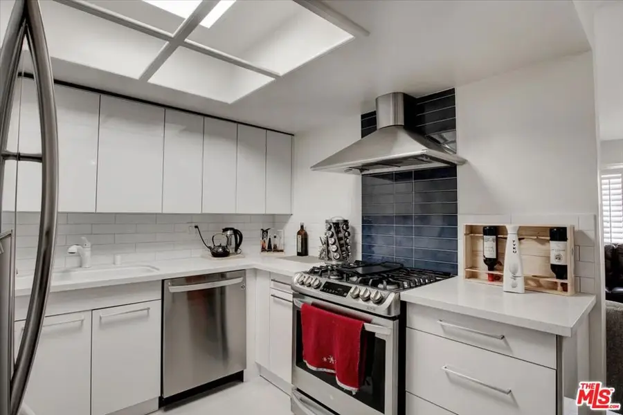 108 W Maple Street #27, Glendale, CA 91204 - Image #2