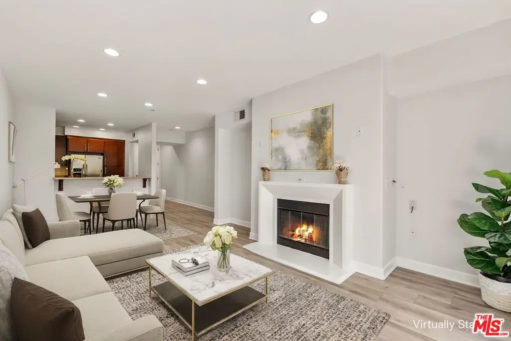 14412 Killion Street #205, Sherman Oaks, CA 91401 - Image #1