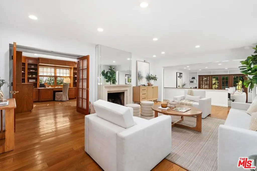 159 Granville Avenue, Los Angeles, CA 90049 - Image #1