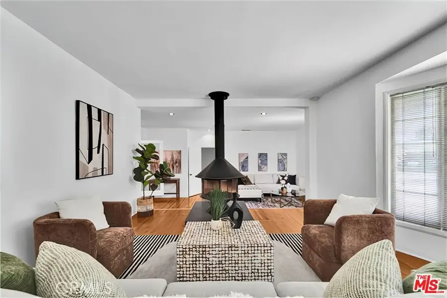 4227 Van Nuys Boulevard, Sherman Oaks, CA 91403 - Image #3