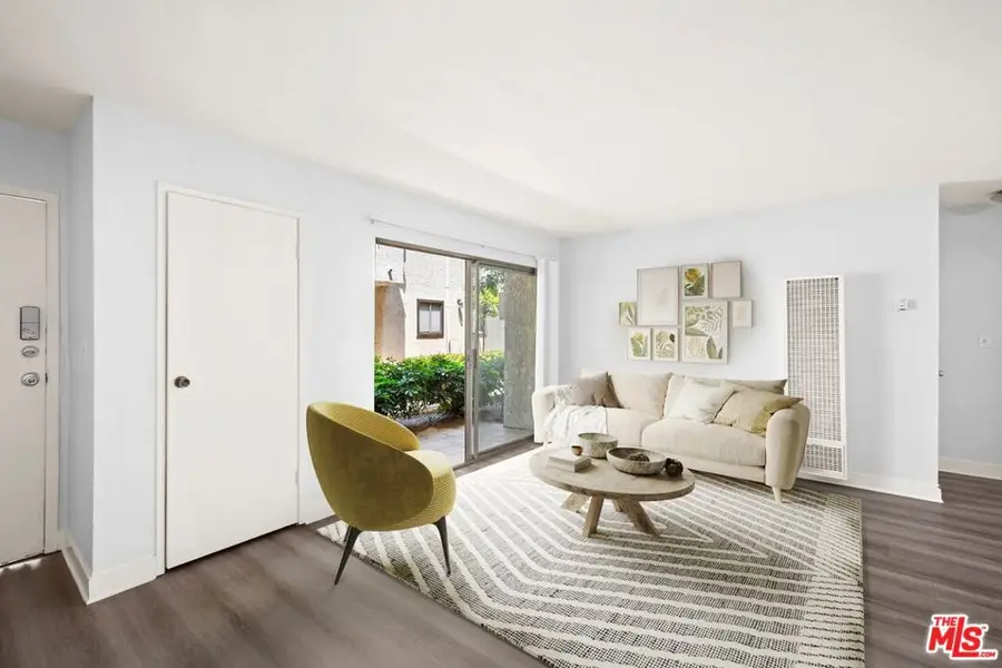 18530 Hatteras Street #115, Tarzana, CA 91356 - Image #3