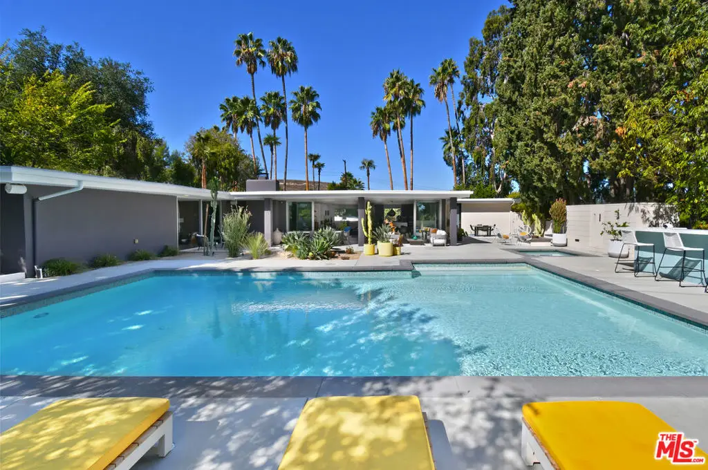 20150 Delita Drive, Woodland Hills, CA 91364 - Image #1