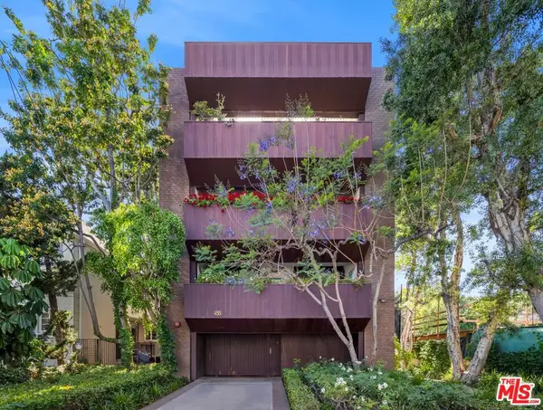 455 N Oakhurst Drive #3, Beverly Hills, CA 90210