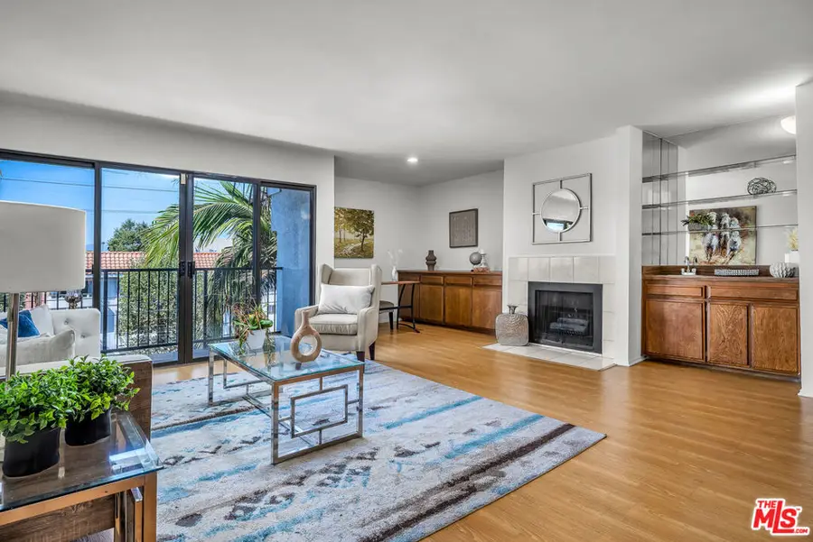 14804 Magnolia Boulevard #12, Sherman Oaks, CA 91403 - Image #2