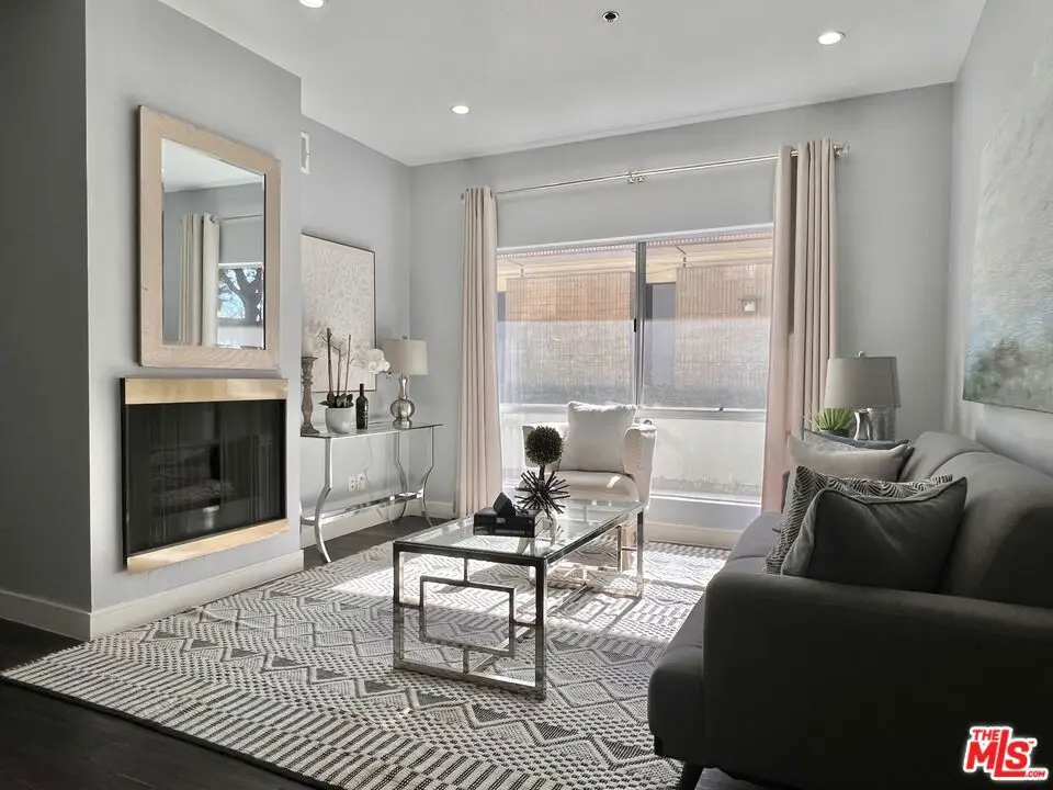 156 S Oak Knoll Avenue #101, Pasadena, CA 91101 - Image #1