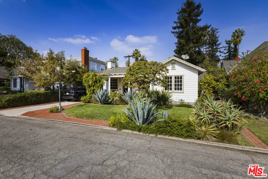 16 Oak Knoll Gardens Drive, Pasadena, CA 91106 - Image #3