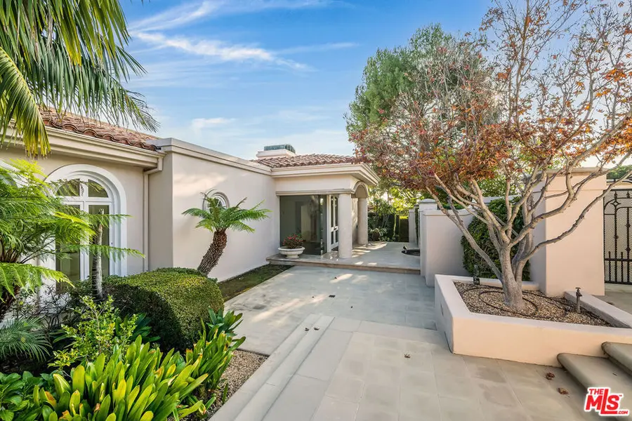 1136 Calle Vista Drive, Beverly Hills, CA 90210 - #2