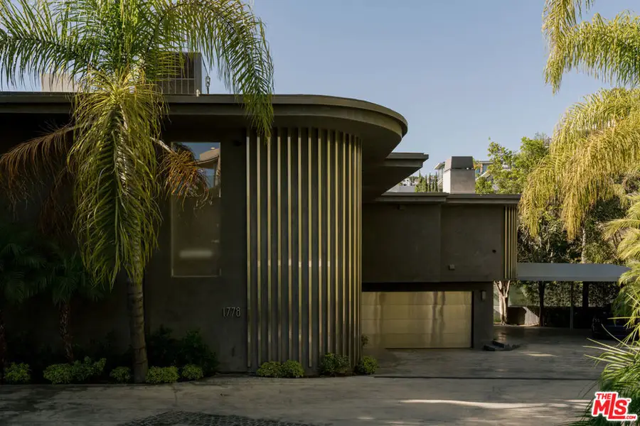 1778 Viewmont Drive, Los Angeles, CA 90069 - Image #2