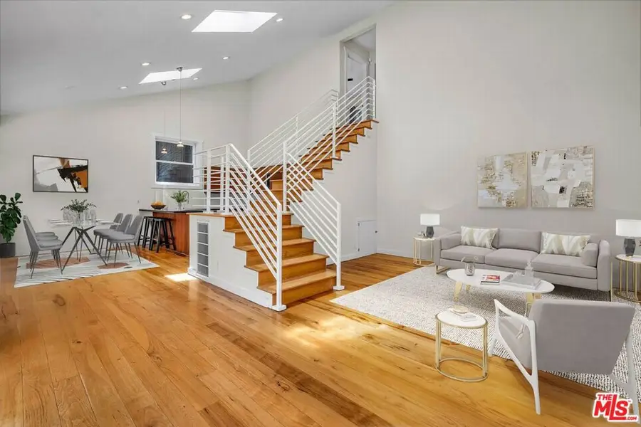 8621 Lookout Mountain Avenue, Los Angeles, CA 90046 - Image #3