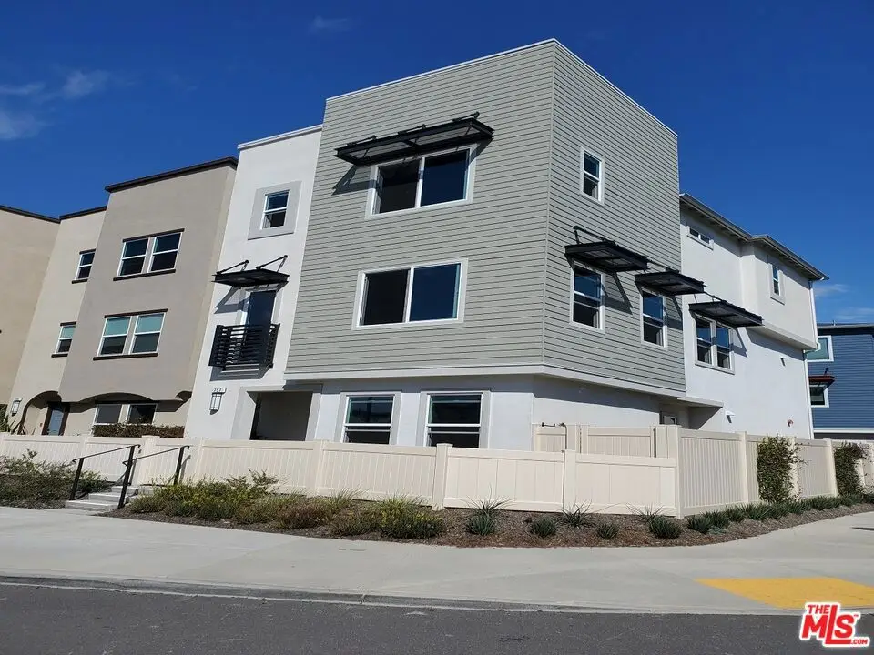 757 Daniel Freeman Cir, Inglewood, CA 90301 - Image #1