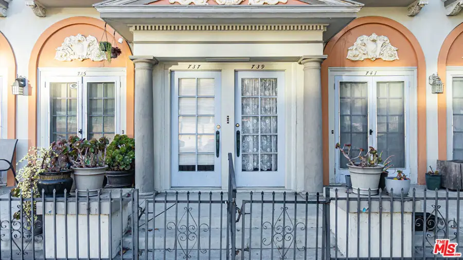 735 Locust Avenue, Long Beach, CA 90813 - Image #3