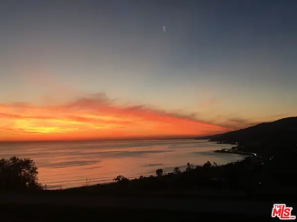 333 N Mount Holyoke Avenue, Pacific Palisades, CA 90272