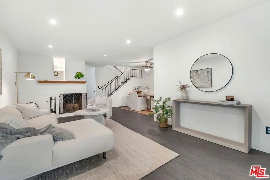 8121 Canby Avenue #4, Reseda, CA 91335 - Image #3