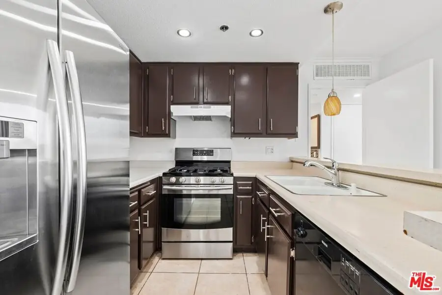 5143 Bakman Avenue #406, North Hollywood, CA 91601 - Image #3