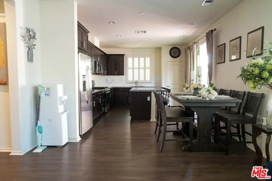 18215 Astro Court, Santa Clarita, CA 91350 - Image #3