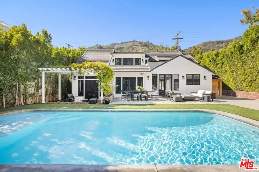 1960 Coldwater Canyon Drive, Beverly Hills, CA 90210 - Image #3