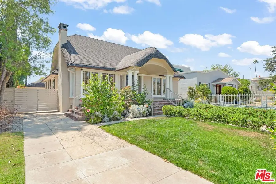 1107 S St Andrews Place, Los Angeles, CA 90019 - Image #2