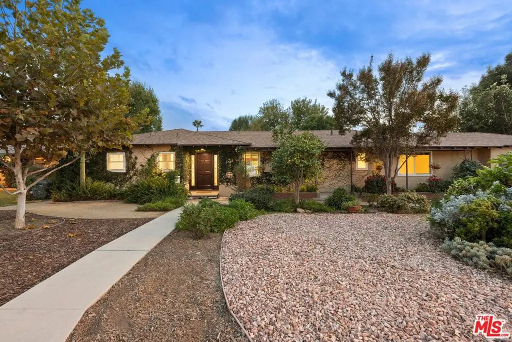 16822 Valerio Street, Lake Balboa, CA 91406 - Image #1