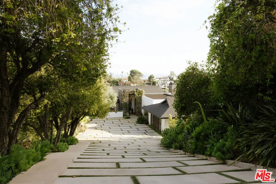 2402 Carman Crest Drive, Los Angeles, CA 90068 - Image #2