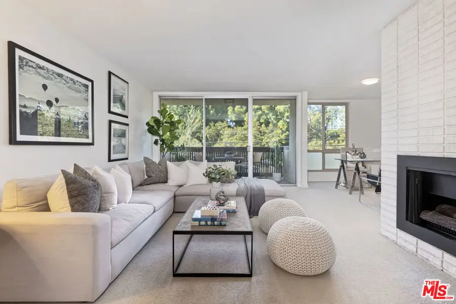 809 S Bundy Drive #214, Los Angeles, CA 90049 - #2