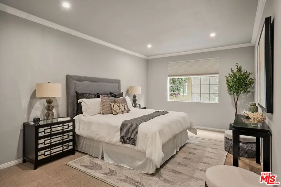 11667 Gorham Avenue #206, Los Angeles, CA 90049 - Image #2