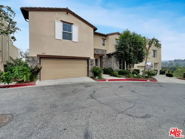 5692 Como Circle, Woodland Hills, CA 91367