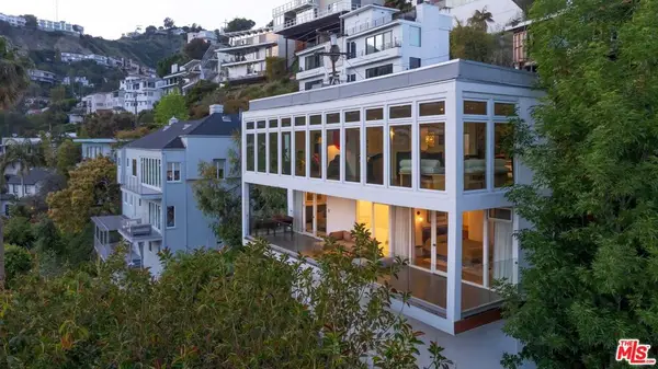 8450 Carlton Way, Los Angeles, CA 90069