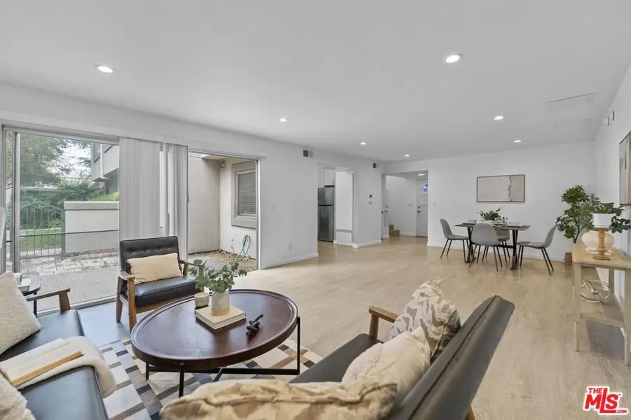 18518 Mayall Street #H, Northridge, CA 91324 - Image #3