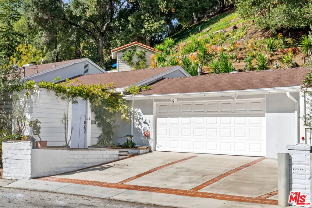 2519 Hutton Drive, Beverly Hills, CA 90210 - Image #1