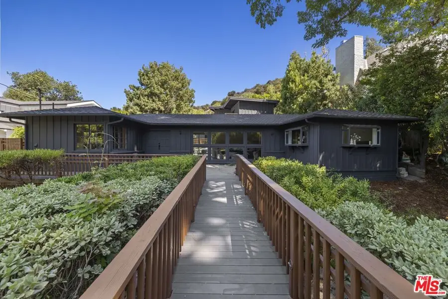 11747 Canton Place, Studio City, CA 91604 - Image #3