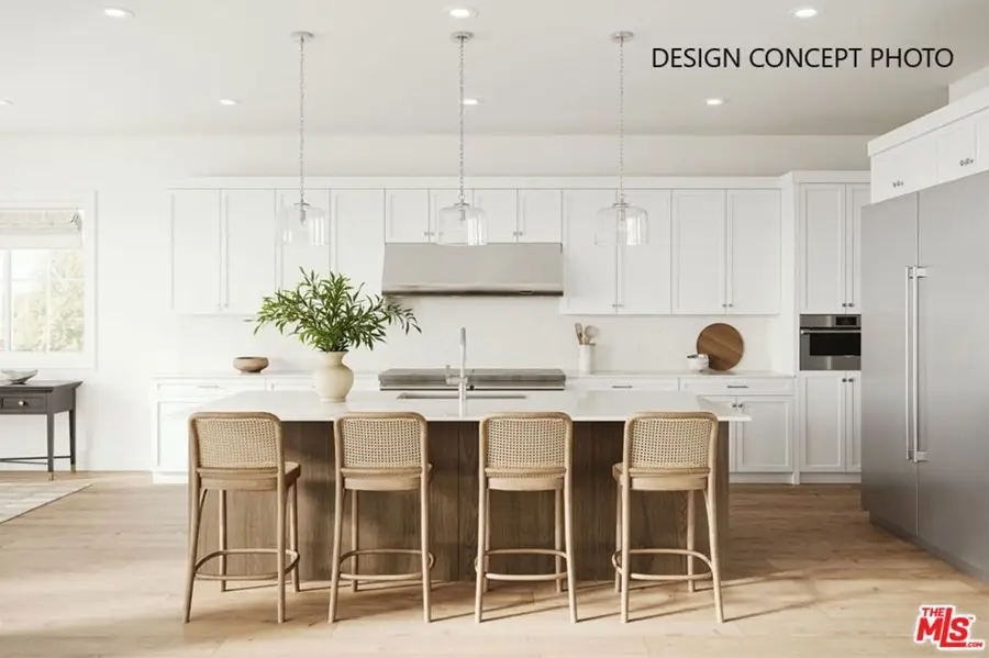 4027 Dixie Canyon Avenue, Sherman Oaks, CA 91423 - Image #2