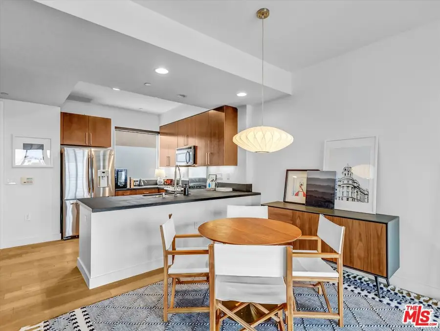 6001 Carlton Way #410, Los Angeles, CA 90028 - Image #3