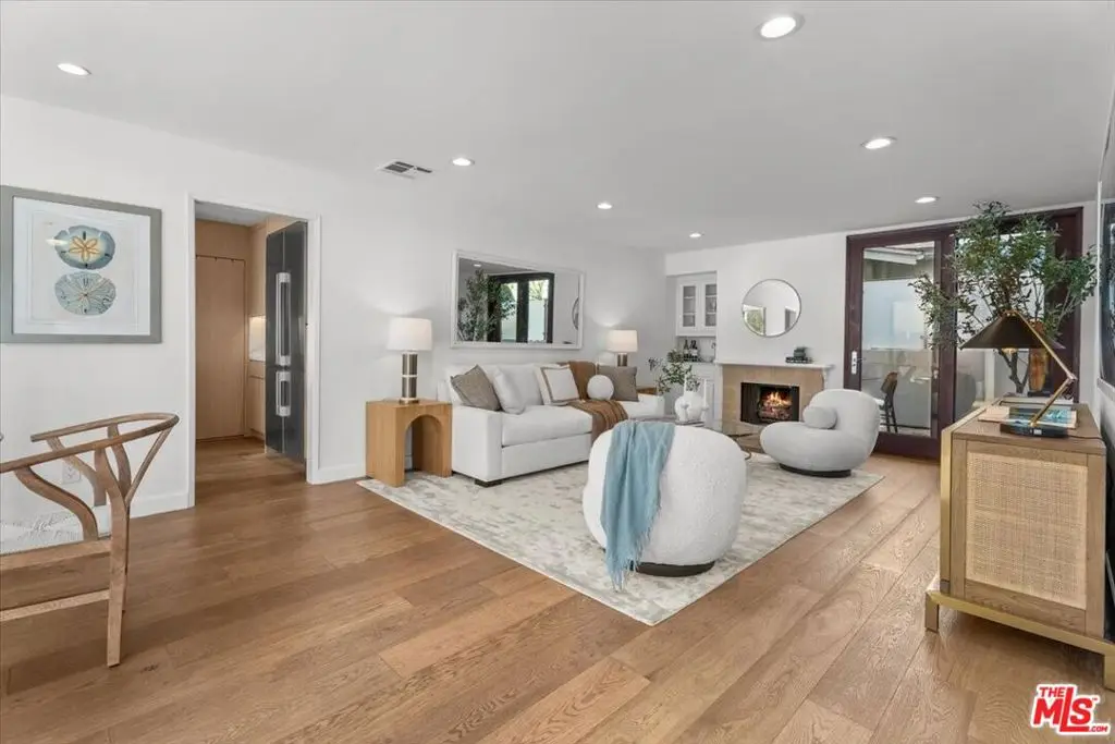 817 5th Street #B, Santa Monica, CA 90403 - Image #1
