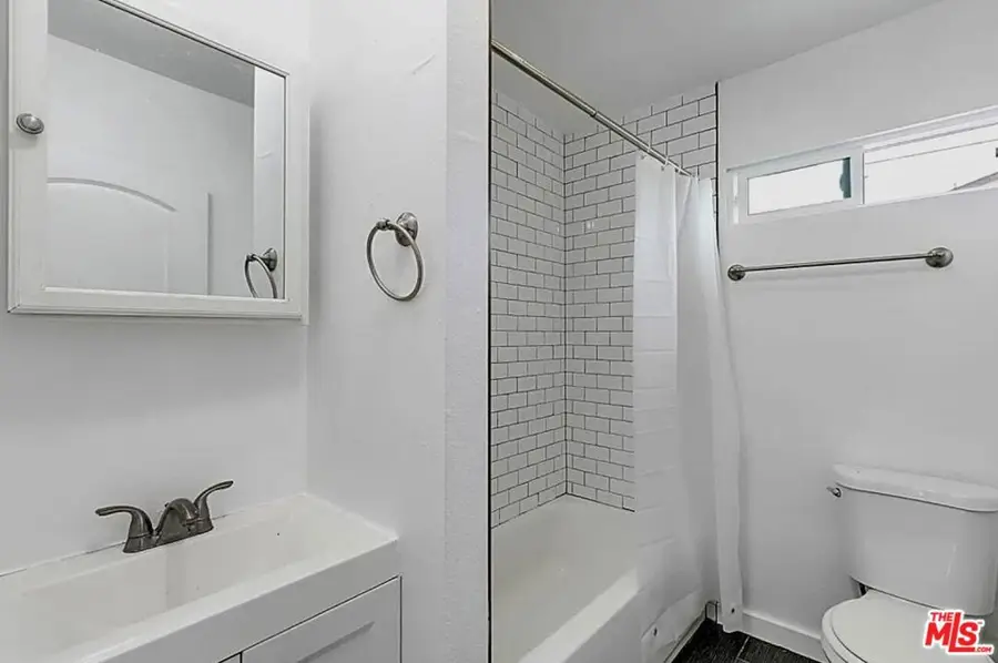 1148 E 48th Street, Los Angeles, CA 90011 - Image #3