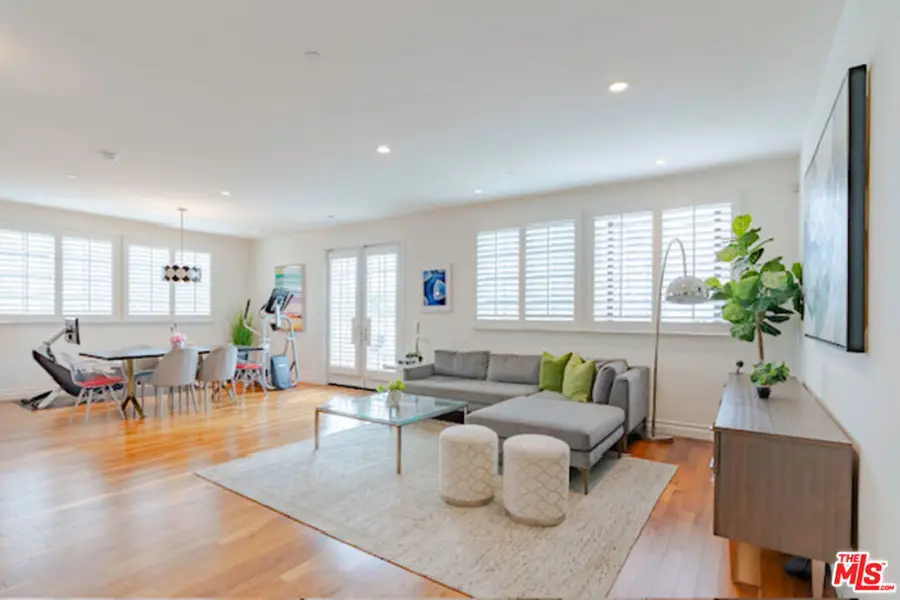 4661 Wilshire Boulevard #204, Los Angeles, CA 90010 - Image #2