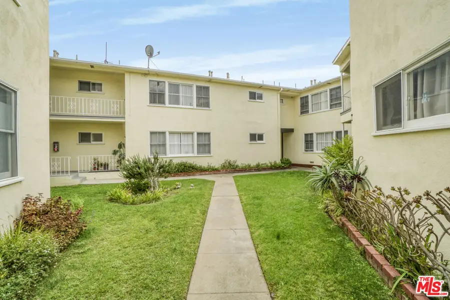 7933 Alverstone Avenue, Los Angeles, CA 90045 - Image #3