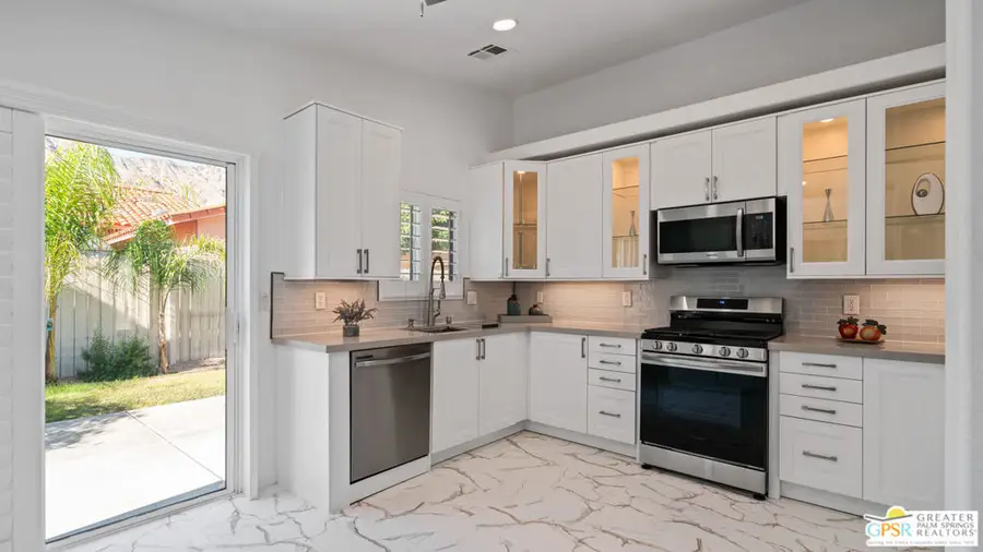 53045 Avenida Obregon, La Quinta, CA 92253 - Image #3