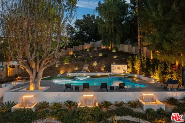 4430 Natoma Avenue, Woodland Hills, CA 91364